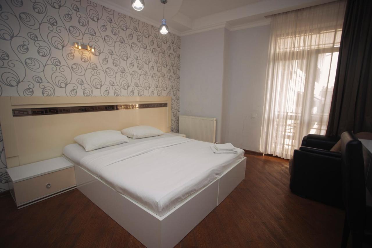 Hotel Irise Kobuleti Bagian luar foto