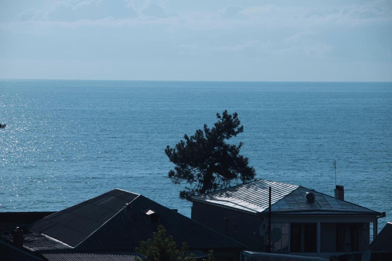 Hotel Irise Kobuleti Bagian luar foto