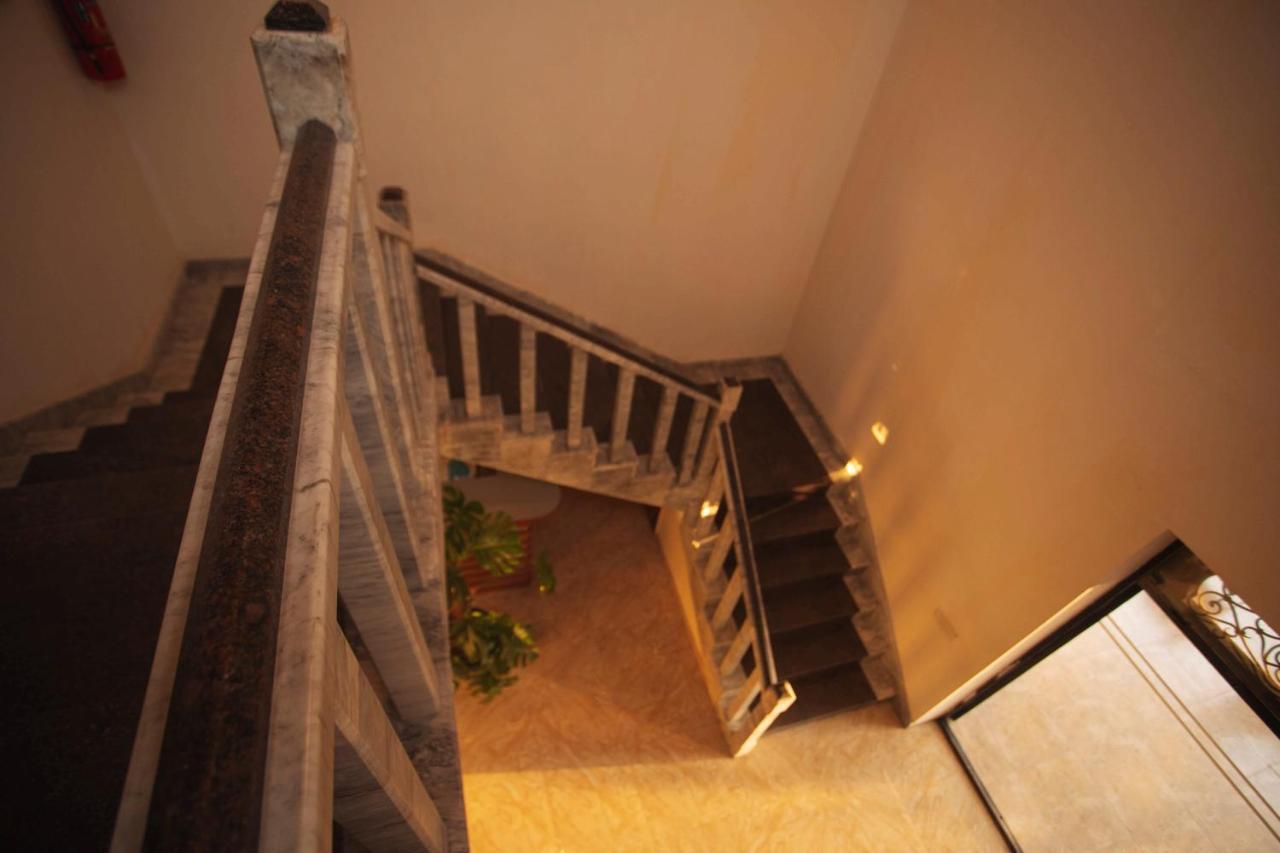 Hotel Irise Kobuleti Bagian luar foto