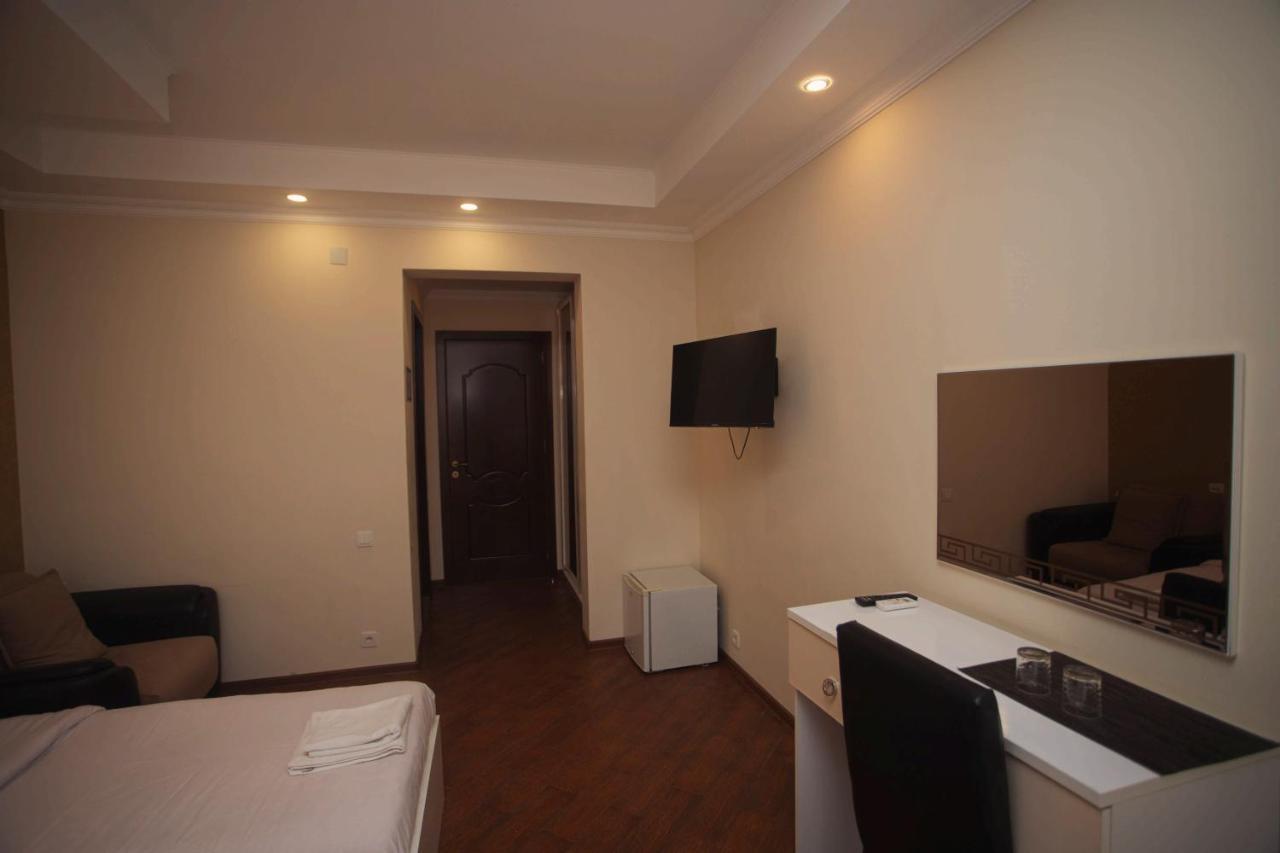 Hotel Irise Kobuleti Bagian luar foto